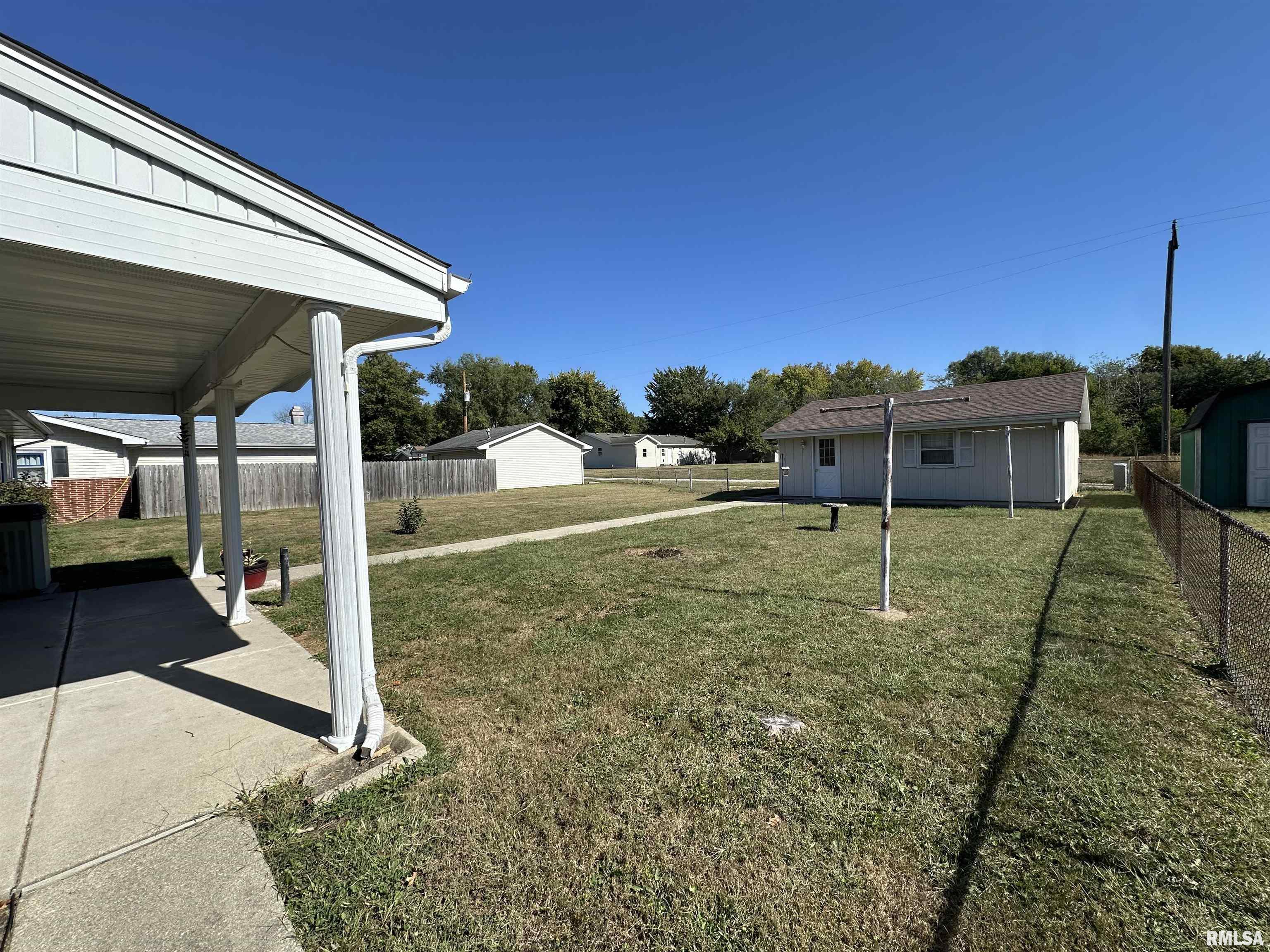 308 10th Street Pawnee, IL 62558 - Photo 23 of 28