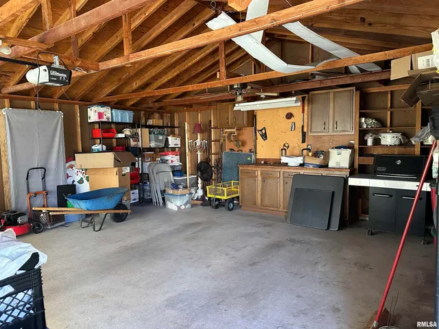 $173,000 | 308 10th Street, Pawnee, IL 62558