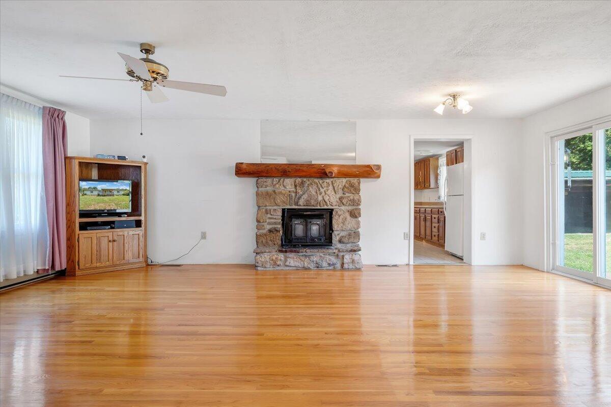 3228 Wilderness Road Bland, VA 24315 - Photo 23 of 58 06-MIB02803
