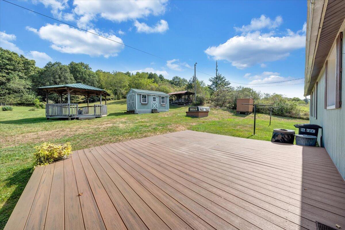 3228 Wilderness Road Bland, VA 24315 - Photo 44 of 58 27-MIB02866