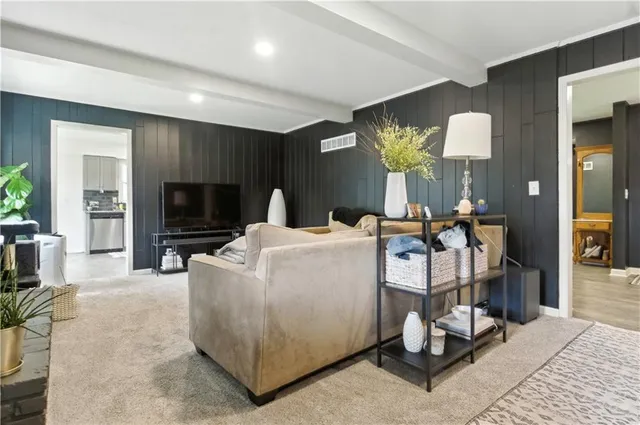 $350,000 | 9317 West 82nd Street, Overland Park, KS 66204