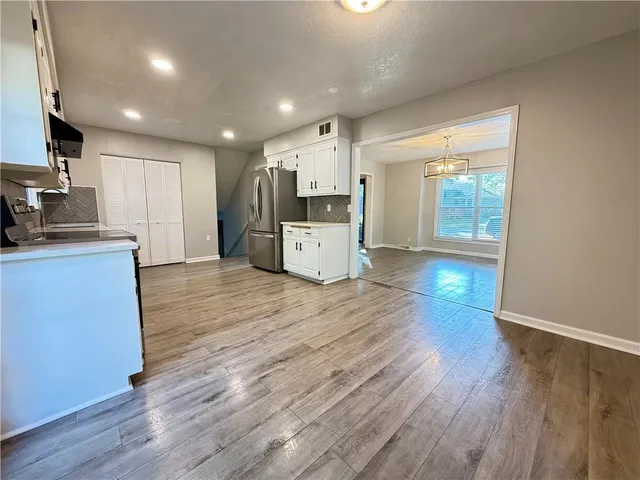 $348,888 | 504 South Cardinal Drive, Olathe, KS 66062