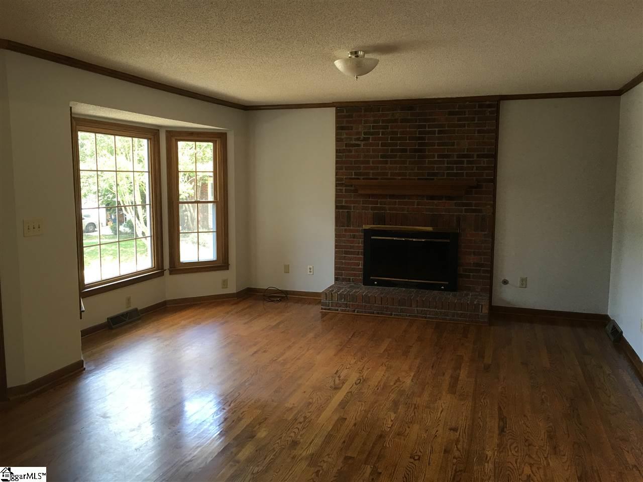 217 Spring View Lane Taylors, SC 29687 - Photo 9 of 29 Gallery Image 9