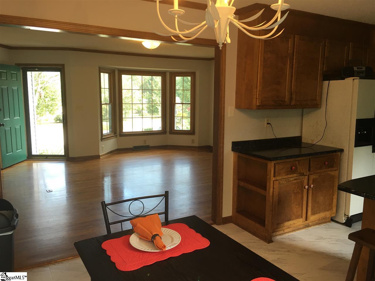 217 Spring View Lane Taylors, SC 29687 - Photo 10 of 29 Gallery Image 10