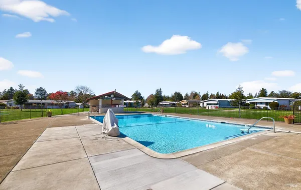 $199,000 | 145 CÃrculo Todos, Rohnert Park, CA 94928