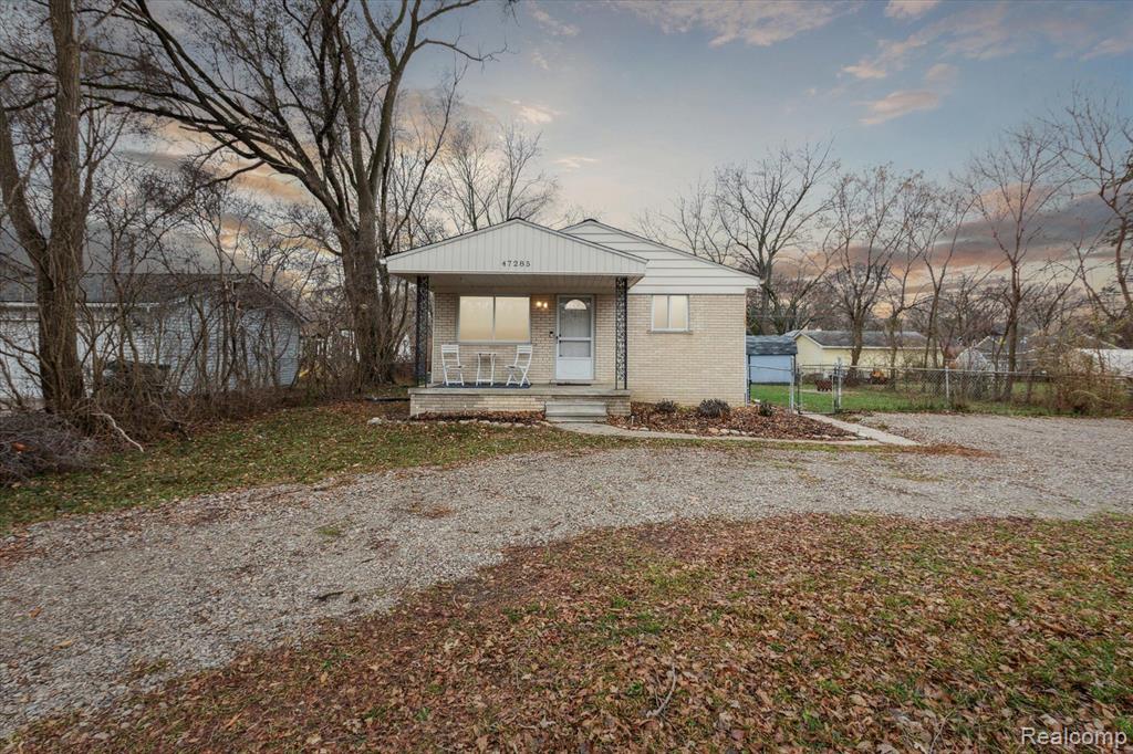 47285 Dequindre Road Rochester Hills, MI 48307 - Photo 1 of 52