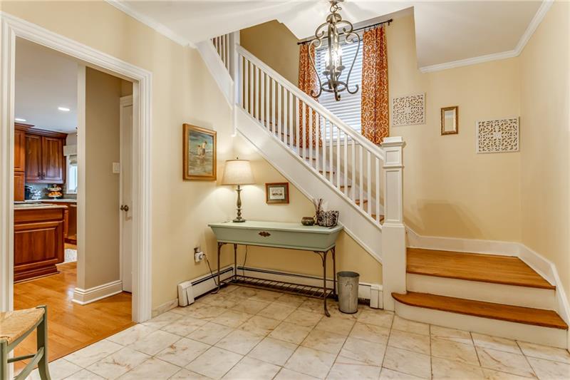 1429 Browning Road Pittsburgh, PA 15206 - Photo 3 of 25 Gallery Image 3