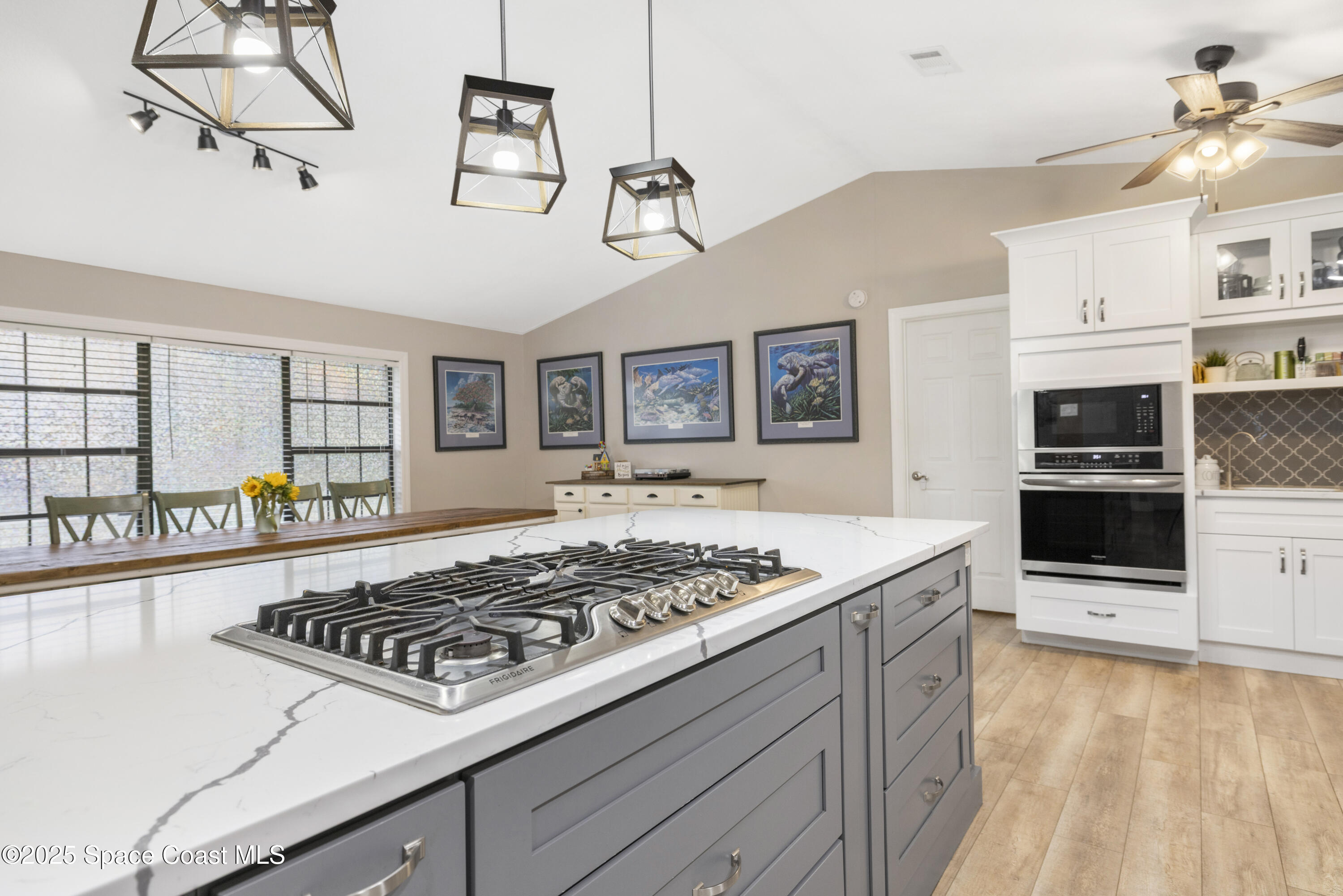 456 Narragansett Street Northeast Palm Bay, FL 32907 - Photo 6 of 43 0B2A5490