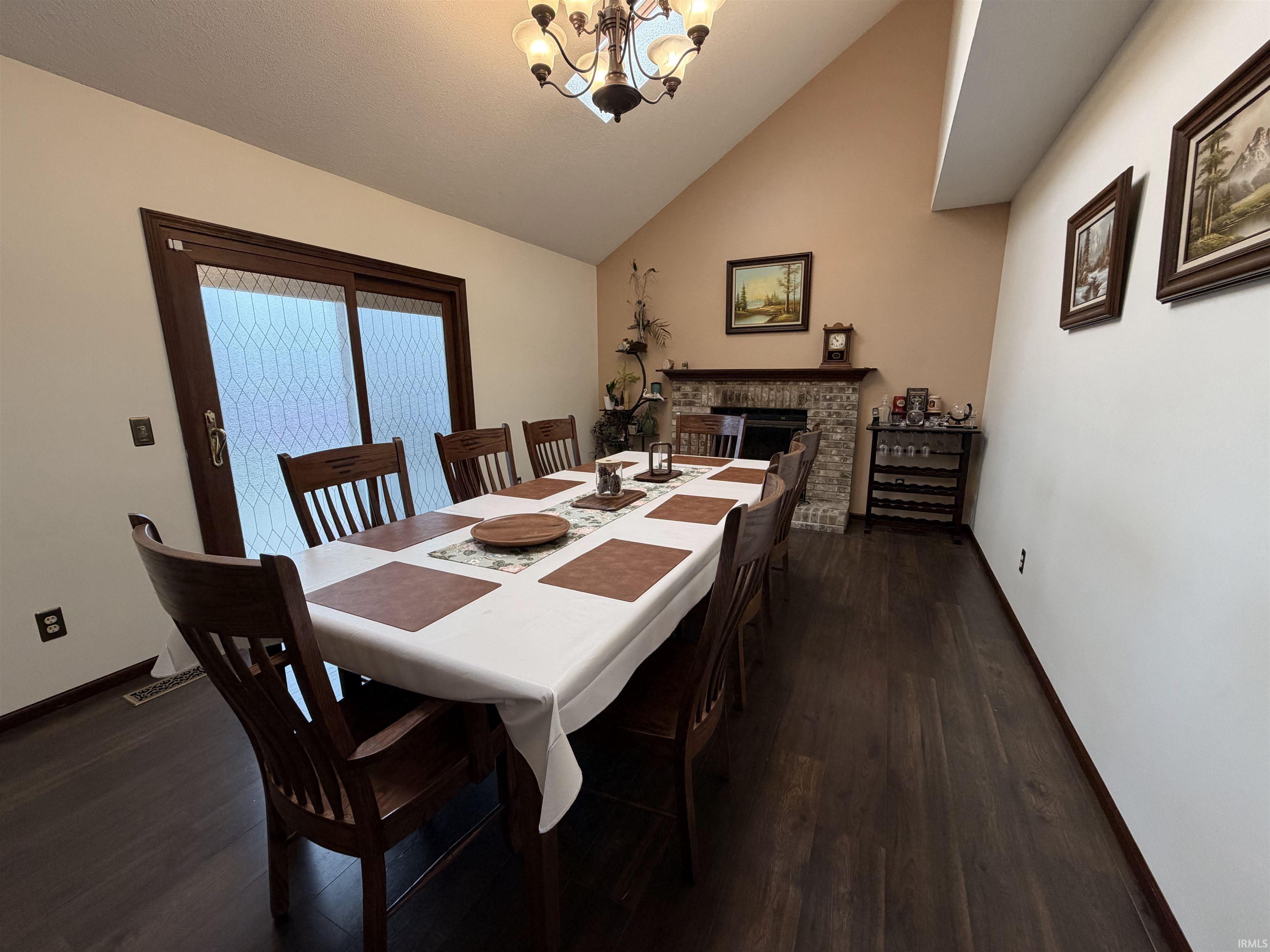8609 Spring Forest Drive Fort Wayne, IN 46804 - Photo 15 of 40