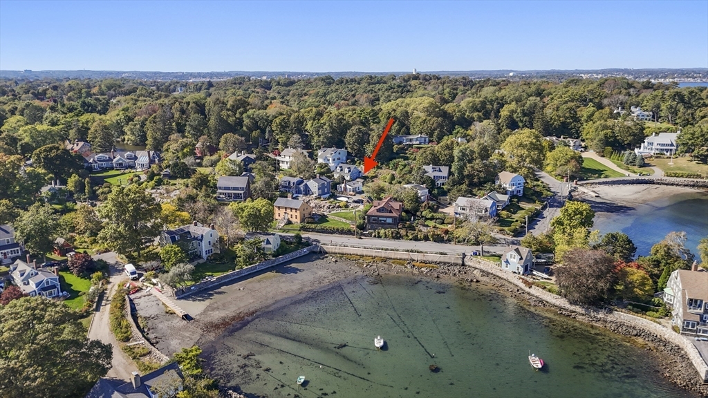 9 Gingerbread Hill, Unit 1 Marblehead, MA 01945 - Photo 16 of 16 an aerial view of residential houses with outdoor space and trees