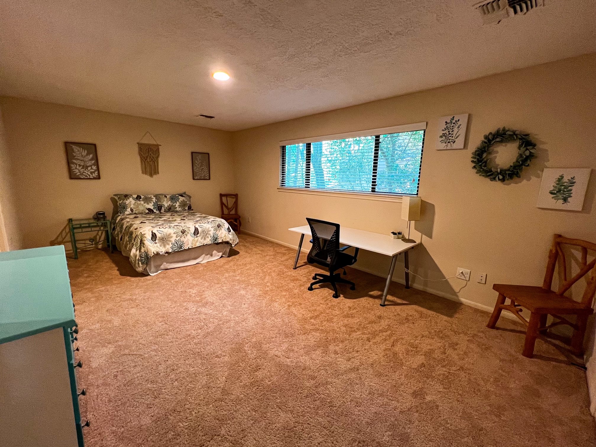 28 Tangle Brush Drive Spring, TX 77381 - Photo 26 of 29 a living room with furniture and a window