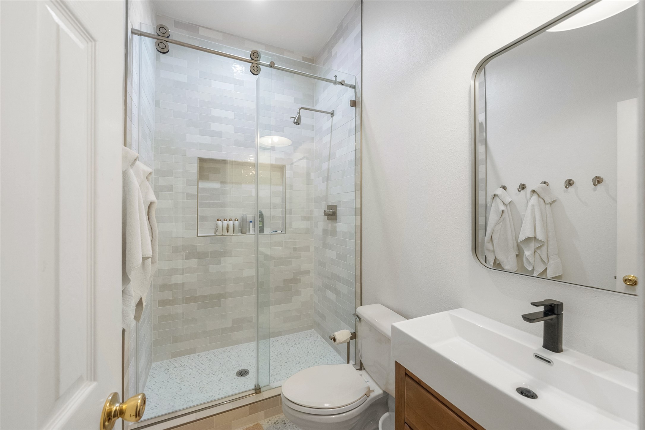 15144 Paradise View Drive Willis, TX 77318 - Photo 34 of 44