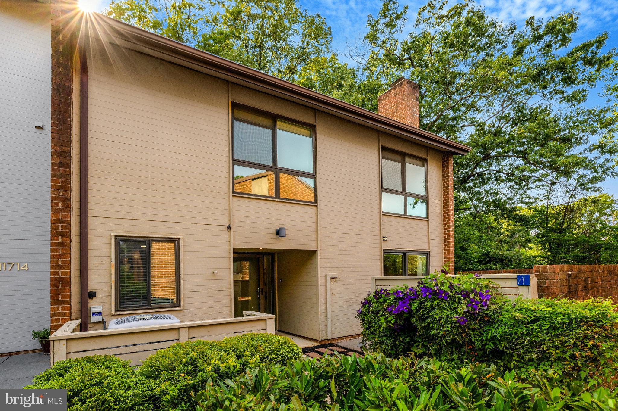 11712 Indian Ridge Road Reston, VA 20191 - Photo 9 of 77