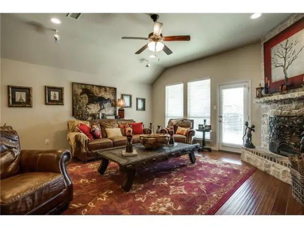 $2,500 | 5641 Hampshire Drive, McKinney, TX 75070
