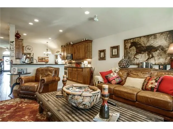 $2,500 | 5641 Hampshire Drive, McKinney, TX 75070