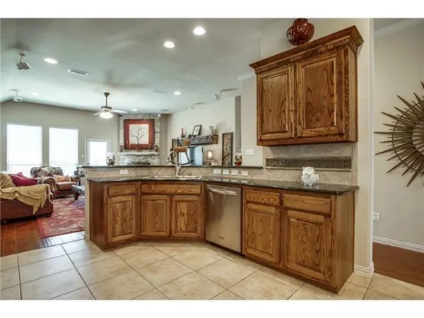 $2,500 | 5641 Hampshire Drive, McKinney, TX 75070