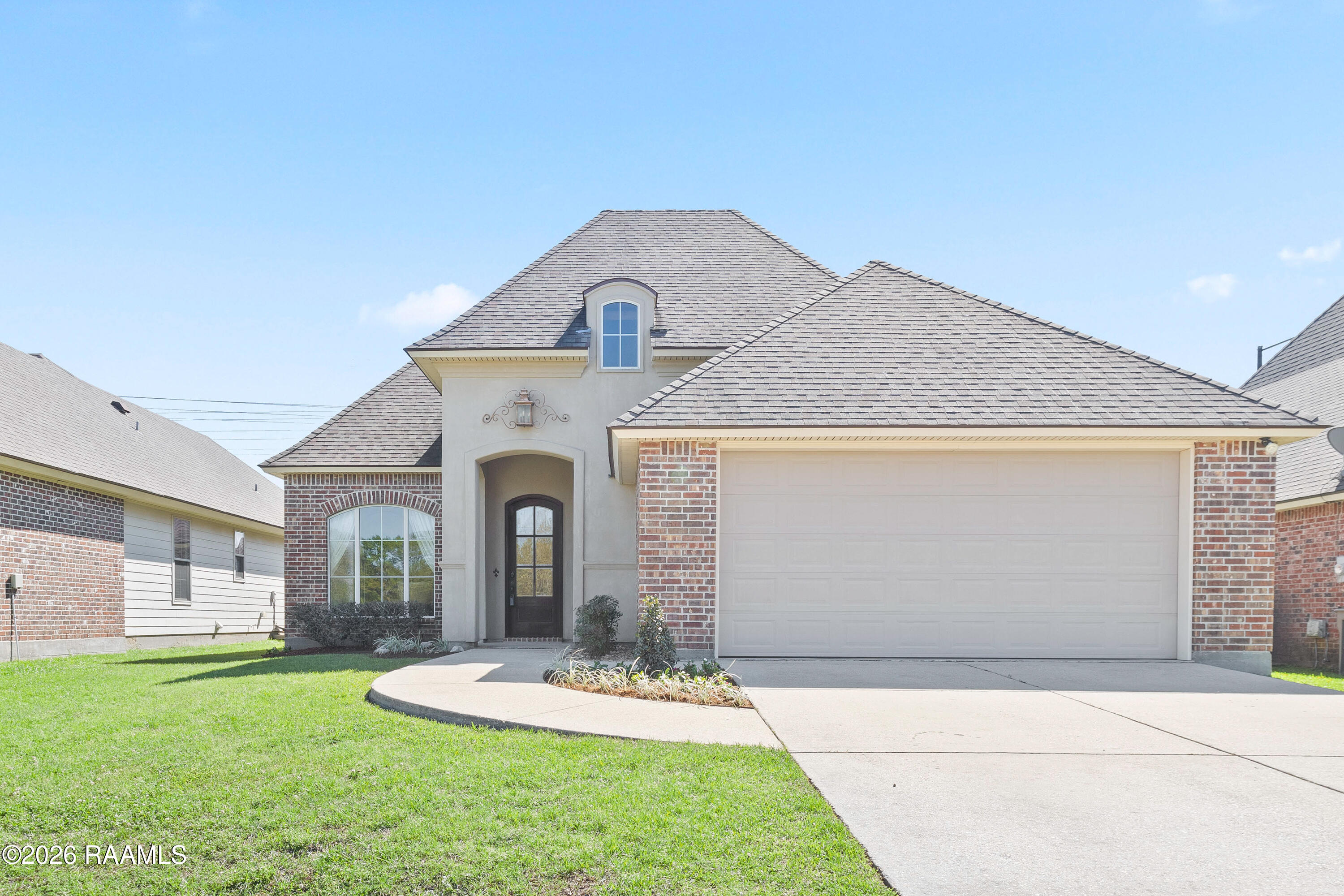 208 Overbrook Drive Broussard, LA 70518 - Photo 2 of 41 208 Overbrook Broussard-6