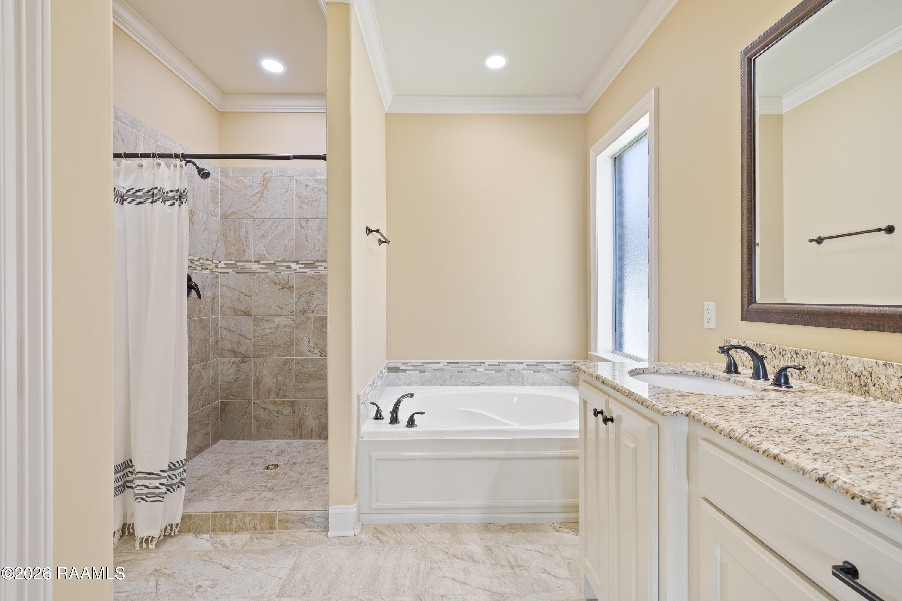 208 Overbrook Drive Broussard, LA 70518 - Photo 23 of 41 208 Overbrook Broussard-22