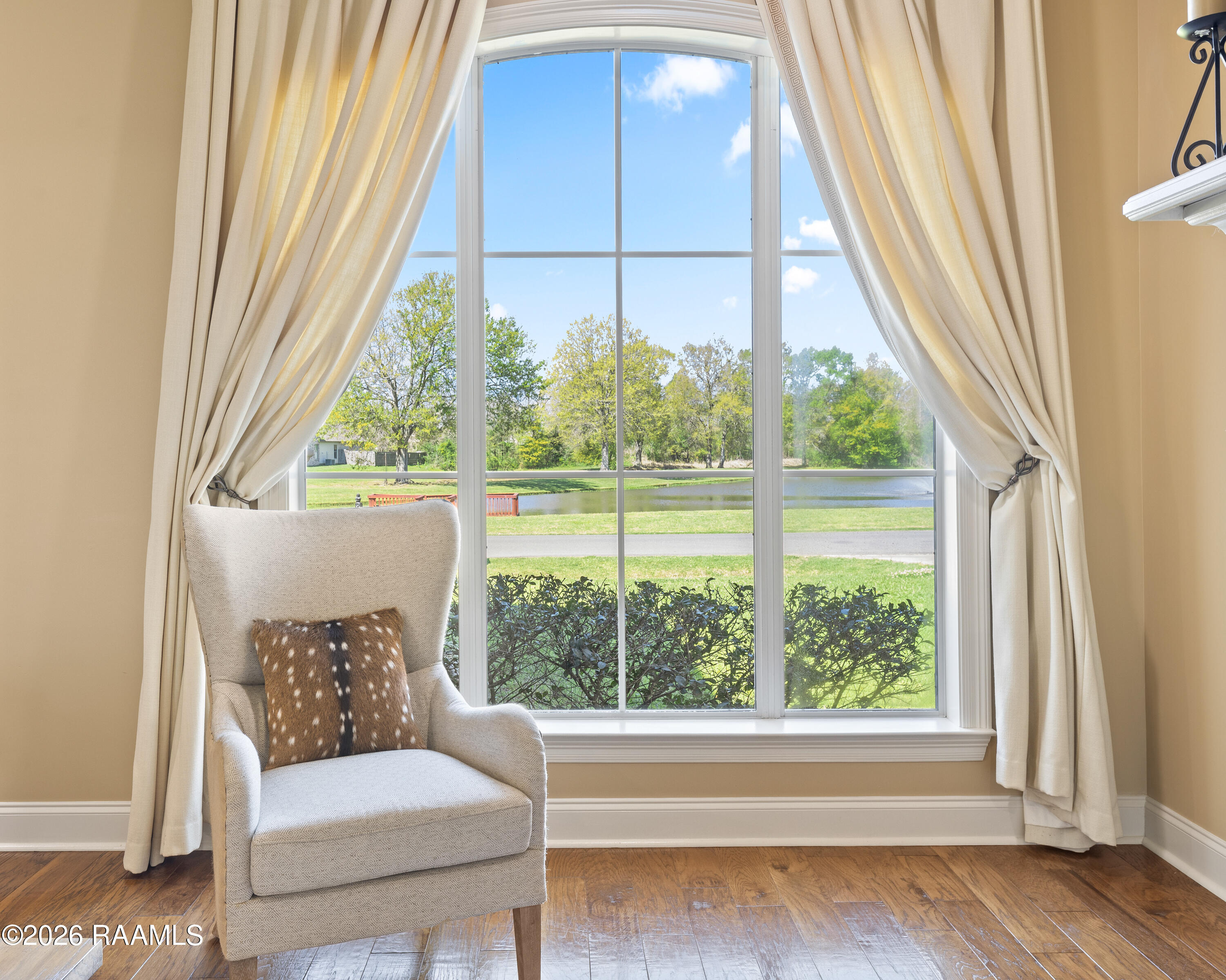 208 Overbrook Drive Broussard, LA 70518 - Photo 5 of 41 208 Overbrook Broussard-4