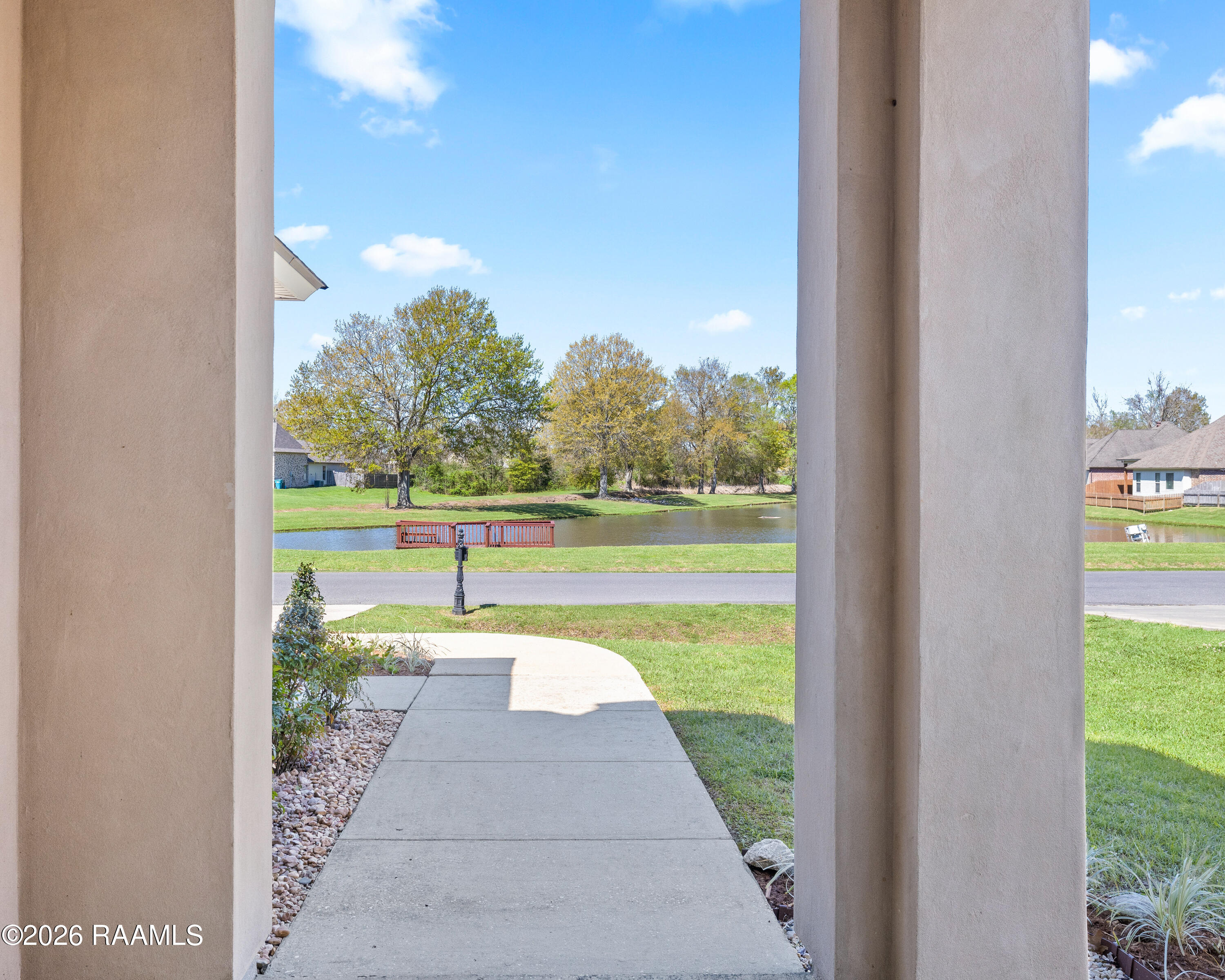 208 Overbrook Drive Broussard, LA 70518 - Photo 6 of 41 208 Overbrook Broussard-32