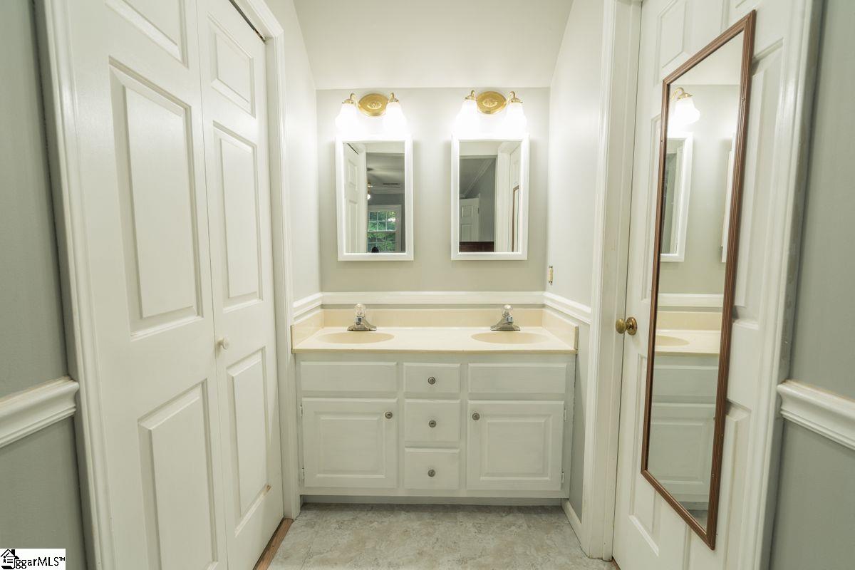 540 McKittrick Bridge Road Fountain Inn, SC 29644 - Photo 18 of 36