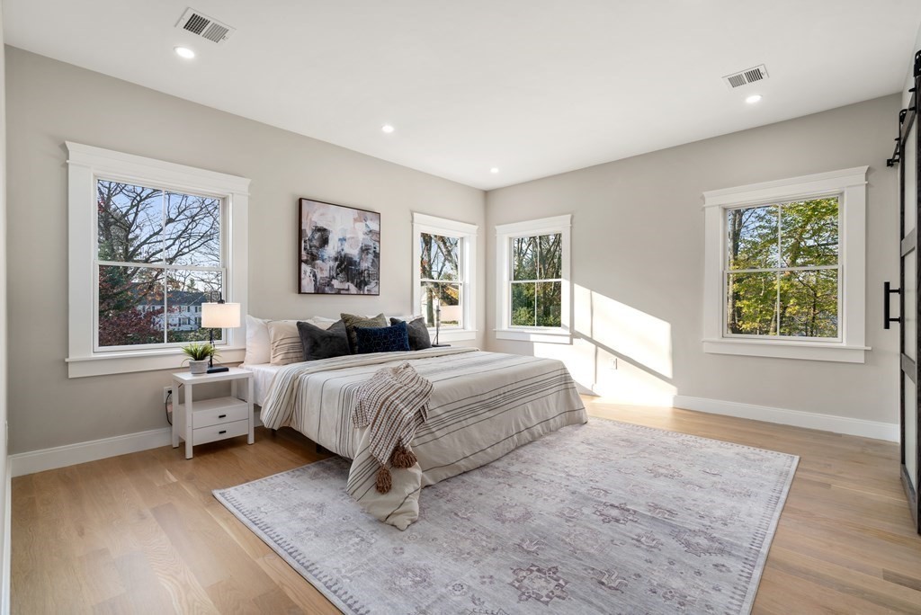 17 Russell Road Wellesley, MA 02482 - Photo 20 of 33