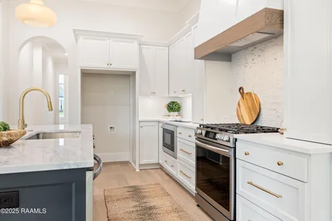 $482,000 | 102 Sanctuary Lane, Lafayette, LA 70503