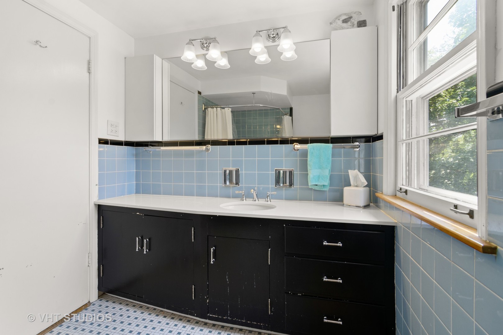 589 Sunset Road Winnetka, IL 60093 - Photo 27 of 41