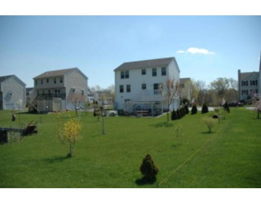 8 Rivers Edge Place Methuen, MA 01844 - Photo 2 of 6 Gallery Image 2
