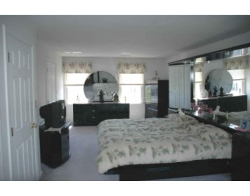8 Rivers Edge Place Methuen, MA 01844 - Photo 6 of 6 Gallery Image 6