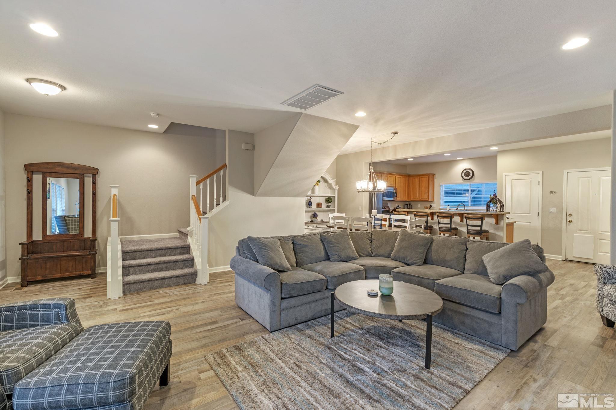 2121 Virginia Lake Way Reno, NV 89509 - Photo 6 of 40 Photo 6