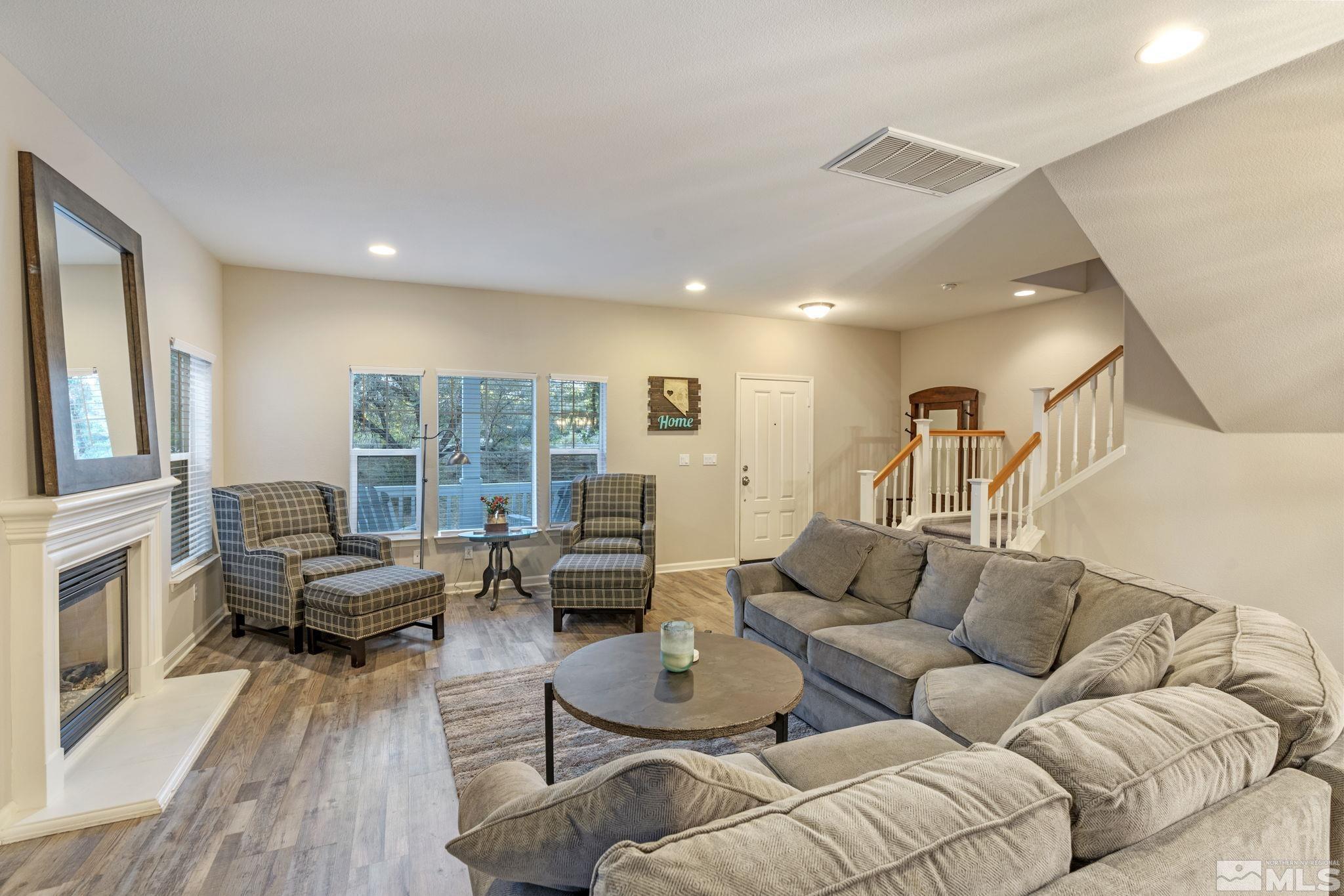 2121 Virginia Lake Way Reno, NV 89509 - Photo 7 of 40 Photo 7