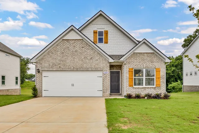 $379,990 | 1421 English Oak Drive, Clarksville, TN 37043