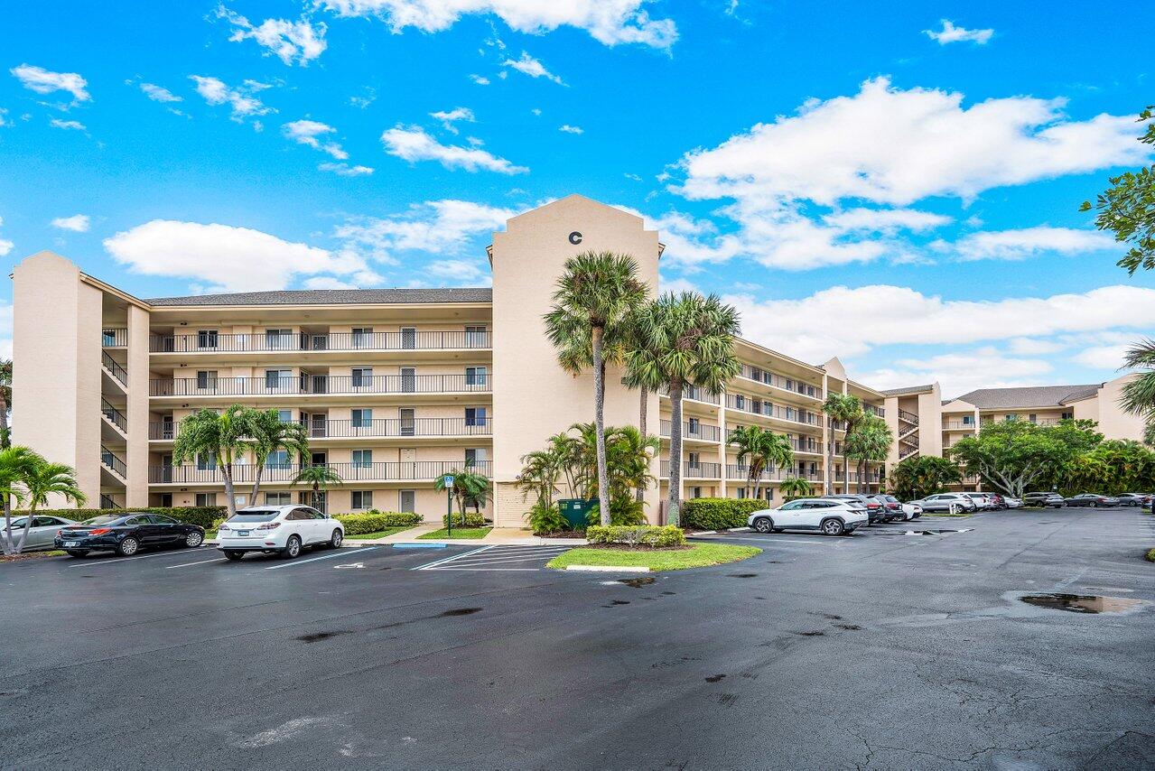 275 Palm Avenue, Unit C206 Jupiter, FL 33477 - Photo 2 of 25 Exterior front