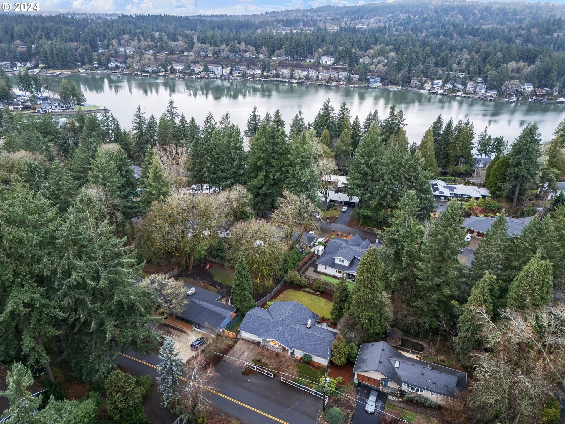 2711 Greentree Road Lake Oswego, OR 97034 - Photo 41 of 42 an aerial view of house with yard and lake view