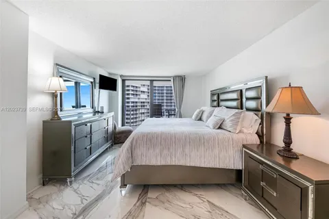 $799,000 | 320 Seaview Court, Unit 21207, Marco Island, FL 34145
