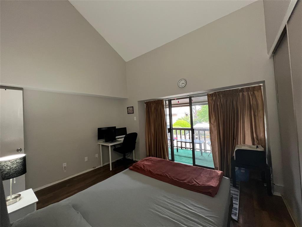 4569 North O'Connor Road, Unit 2318 Irving, TX 75062 - Photo 3 of 9 a bedroom with a bed and a window
