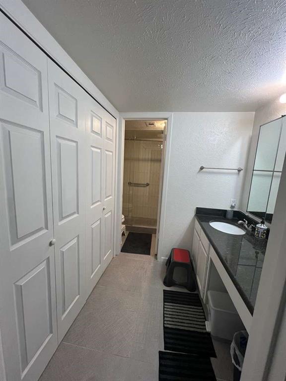 4569 North O'Connor Road, Unit 2318 Irving, TX 75062 - Photo 5 of 9 a view of an entryway