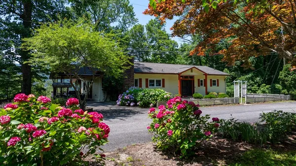 $595,000 | 14 Chalet Village, Robbinsville, NC 28771