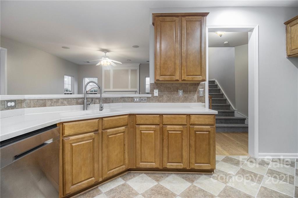 2434 Smith Cove Road Denver, NC 28037 - Photo 6 of 26 Gallery Image 6