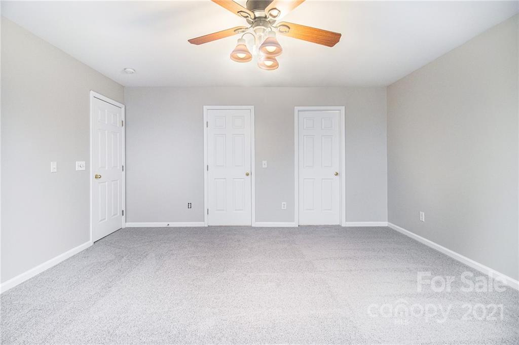 2434 Smith Cove Road Denver, NC 28037 - Photo 10 of 26 Gallery Image 10