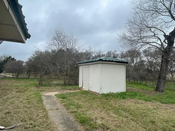 $229,900 | 5525 Highway 164, Groesbeck, TX 76642