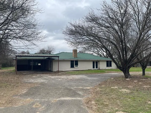 $229,900 | 5525 Highway 164, Groesbeck, TX 76642