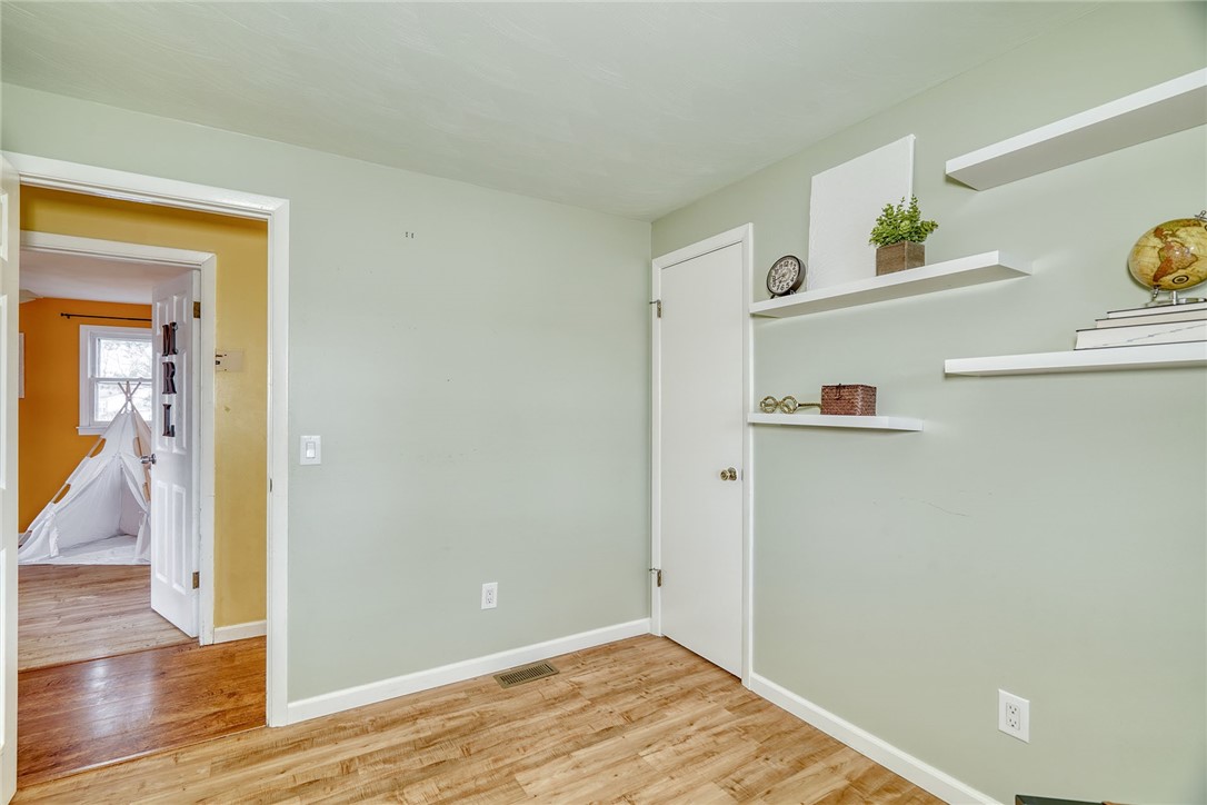 35 Rusty Lane Greece, NY 14626 - Photo 21 of 48