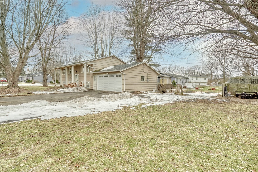 35 Rusty Lane Greece, NY 14626 - Photo 6 of 48