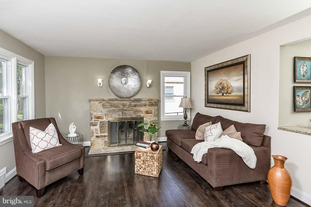 2113 Northland Road Baltimore, MD 21207 - Photo 1 of 30 Living Room