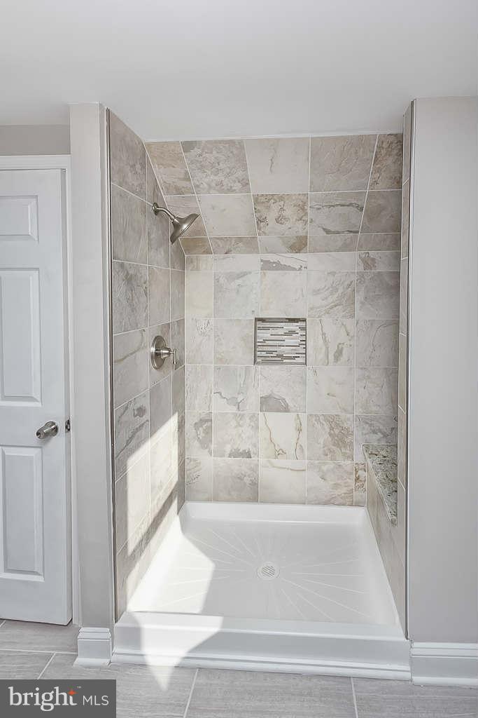 2113 Northland Road Baltimore, MD 21207 - Photo 22 of 30 Bath (Master)