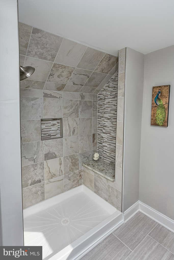 2113 Northland Road Baltimore, MD 21207 - Photo 23 of 30 Bath (Master)
