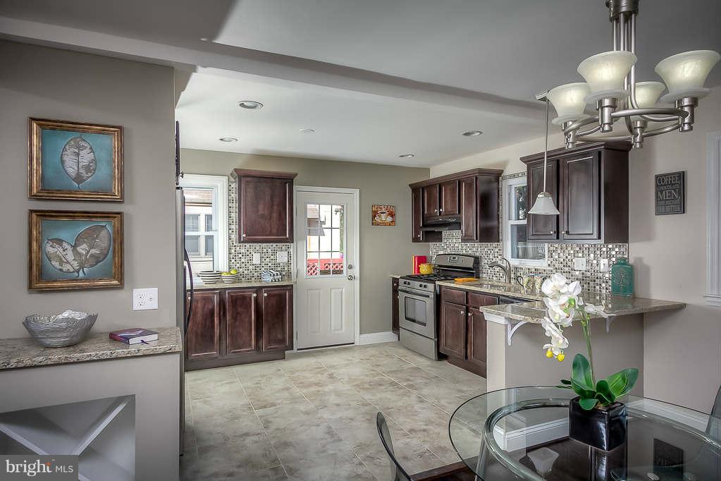 2113 Northland Road Baltimore, MD 21207 - Photo 6 of 30 Kitchen