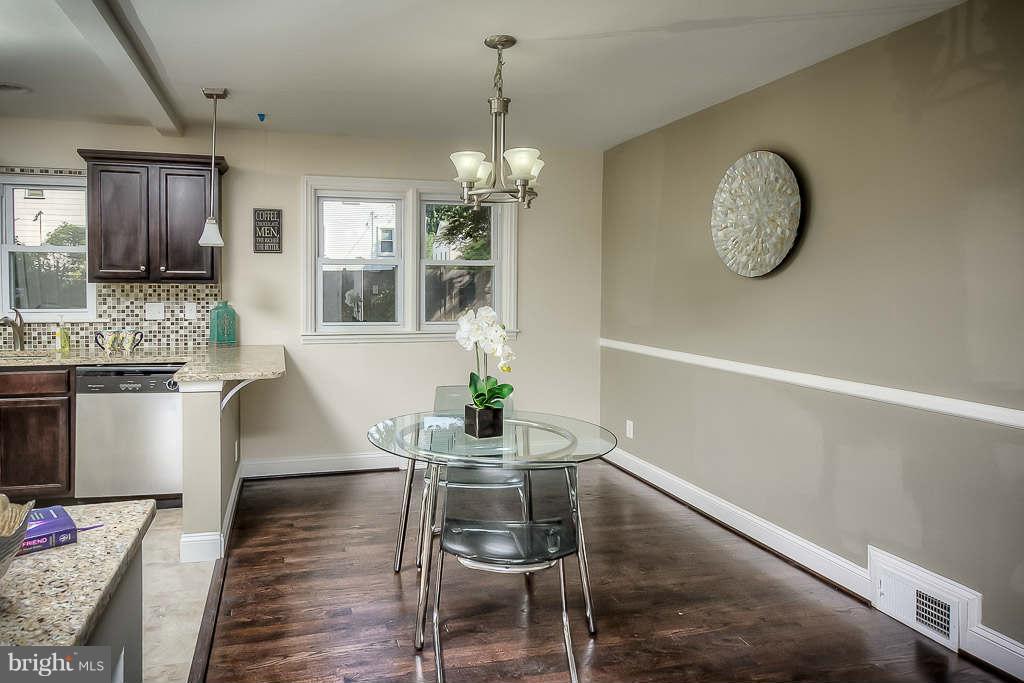 2113 Northland Road Baltimore, MD 21207 - Photo 7 of 30 Dining Room
